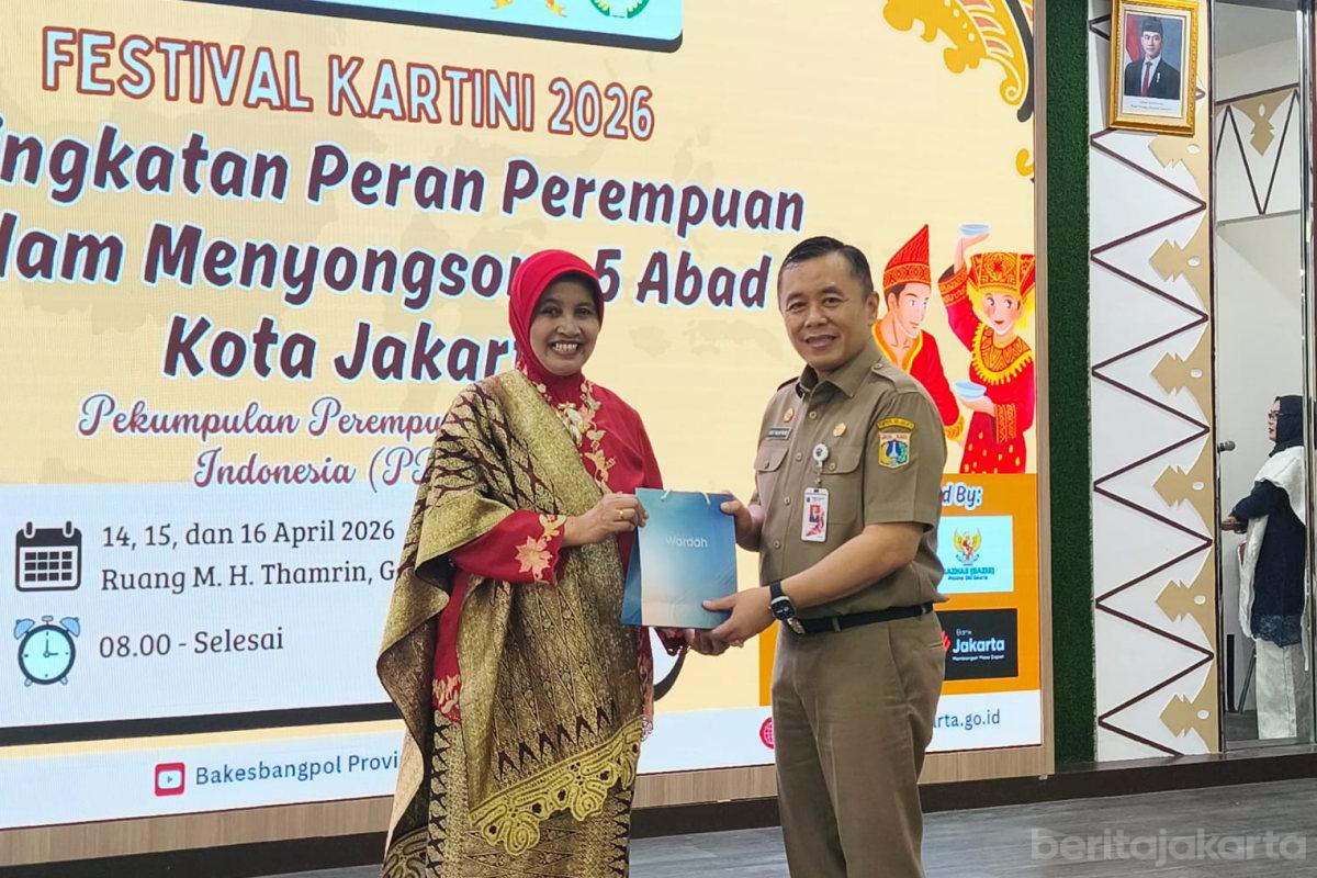 Perempuan minang gaungkan semangat kartinu