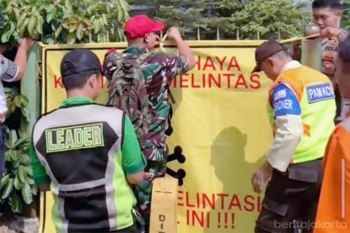Sosialisasi perlintasan kereta api tiyo