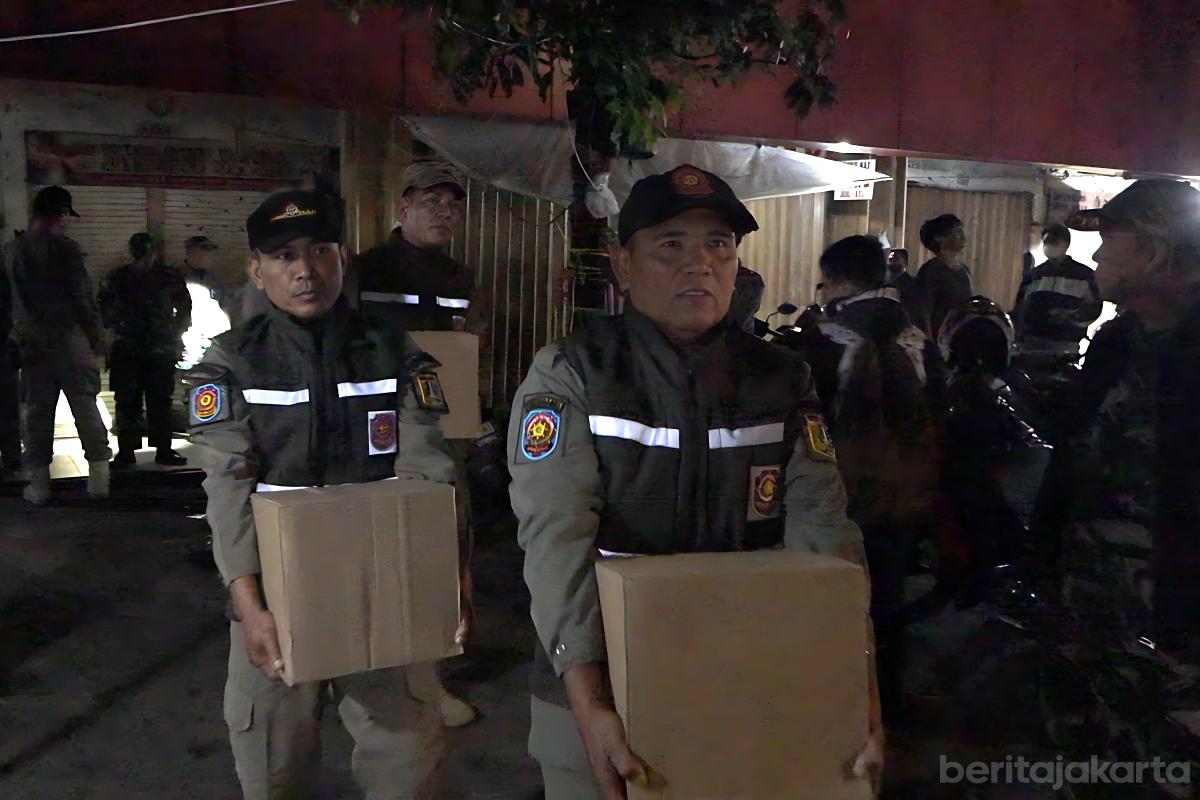 Razia miras kebayoran lama tiyo