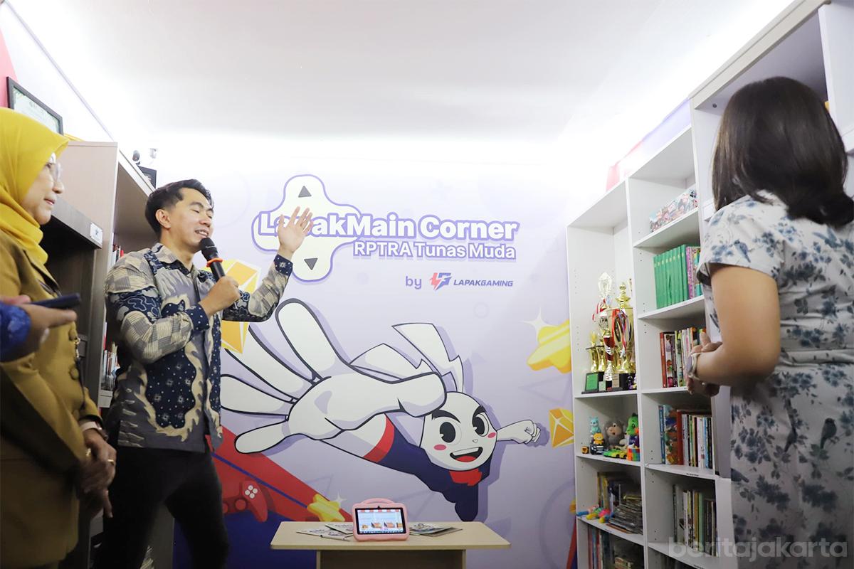 Lapak Main Corner RPTRA Tunas Muda Kramat Pela tiyo2