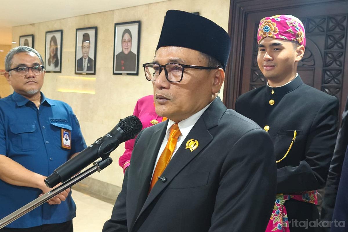 Ketua dprd dki suhud 1