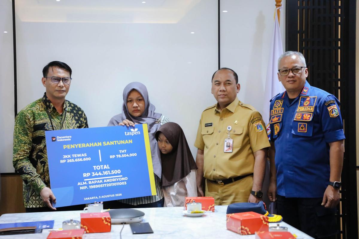 Sekda uus penyerahan santunan petugas damkar ist