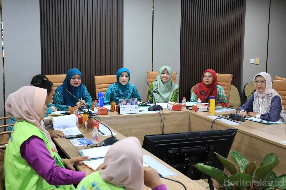 Azizah Syafrin Ingin Kader dan Posyandu di Jaksel Unggul Segala Aspek