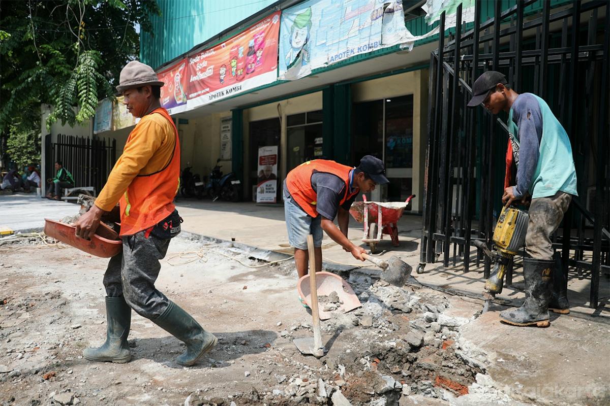 Proyek pekerjaan padatkarya jati