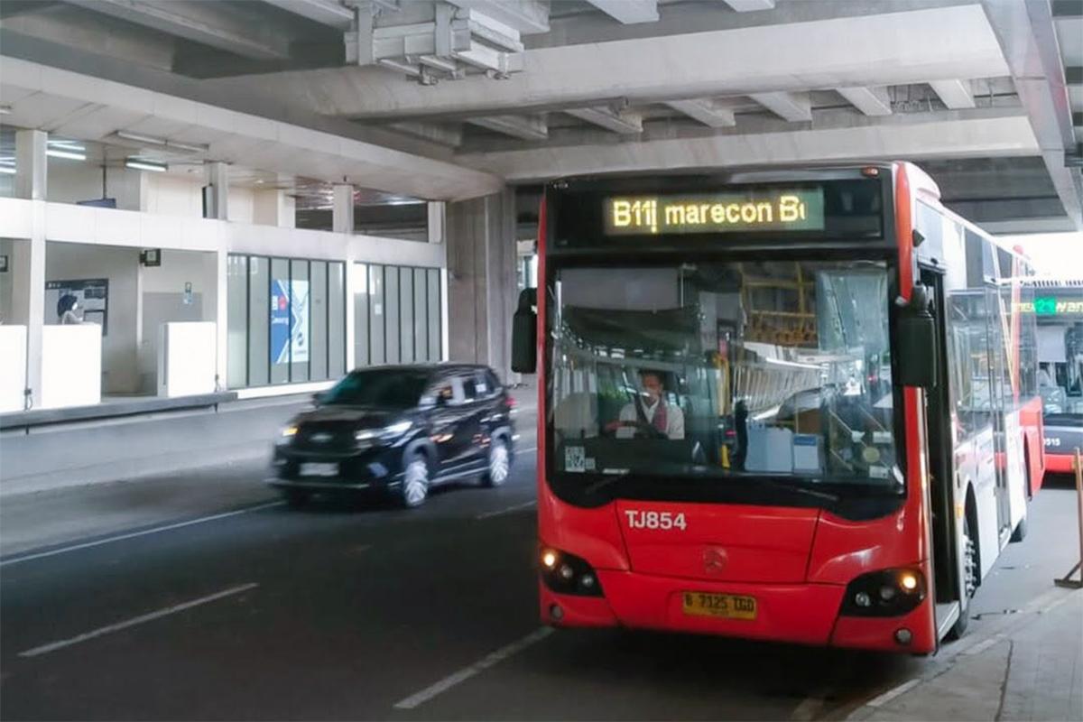 Transjakarta b11 summarecon ist