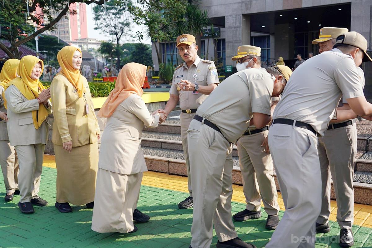 Anwar halalbihalal pemkot jaksel tiyo