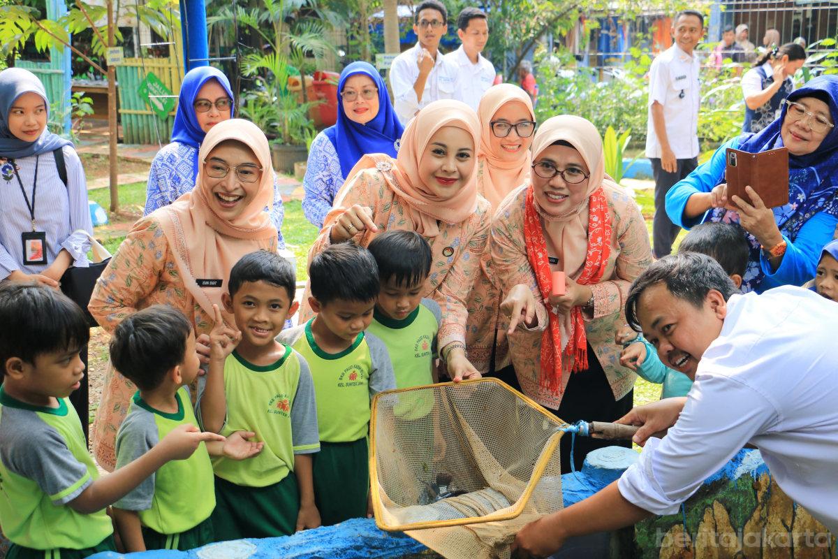 DWP Mengajar di RPTRA Sunter Jaya Diikuti Antusias Murid PAUD