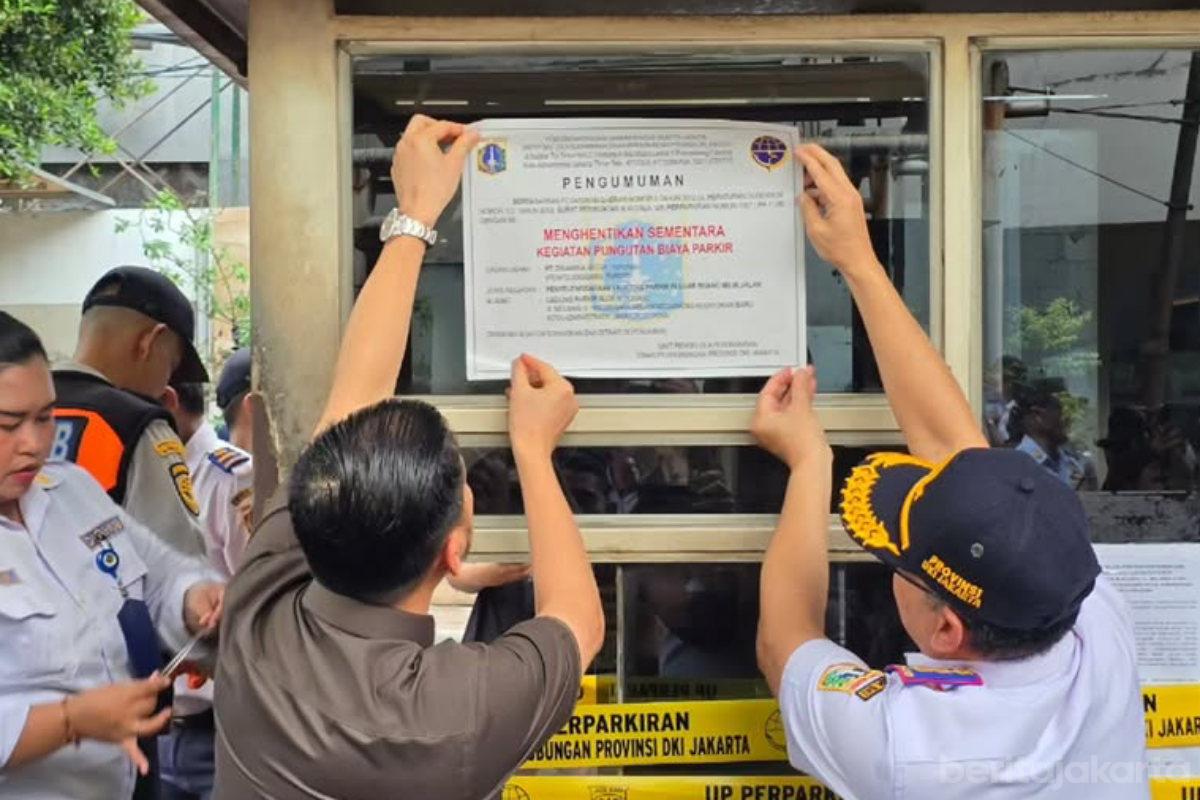 Dishub Sementara Kelola Parkir Blok M Square