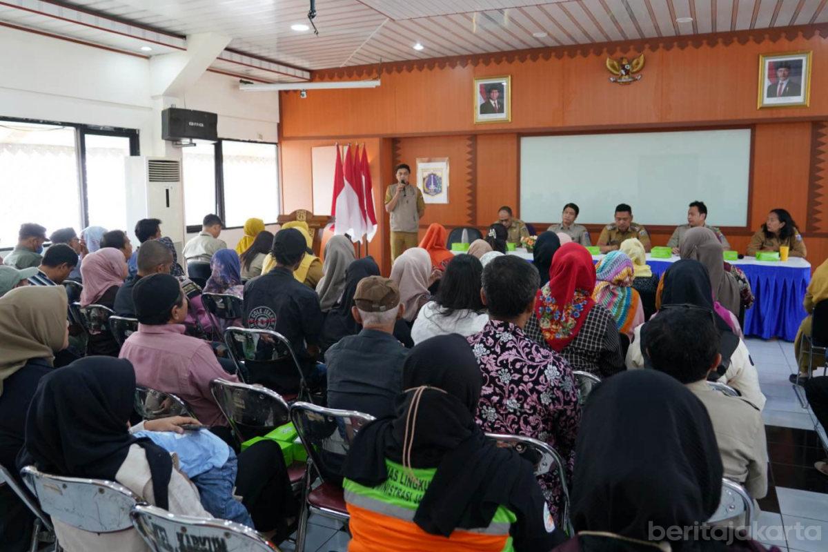 Sosialisasi Kebijakan PBB P2 Dilakukan di Kelurahan Karet Kuningan