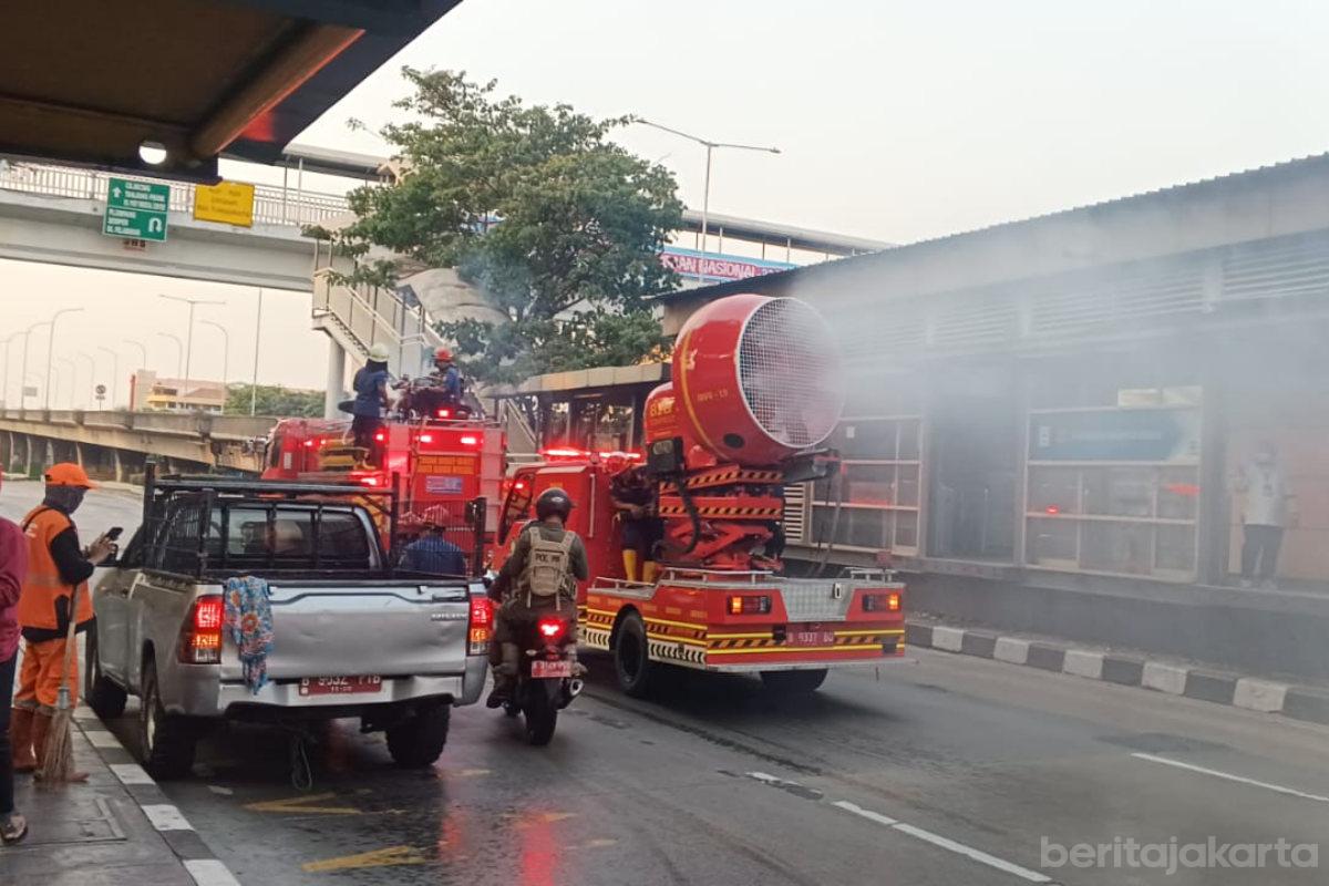 Mitigasi Abu Vulkanik di Jalan Yos Sudarso Libatkan Smoke Removal & Street Sweaper