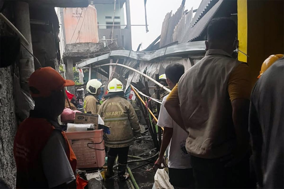 Kebakaran j65 pondok kelapa nur