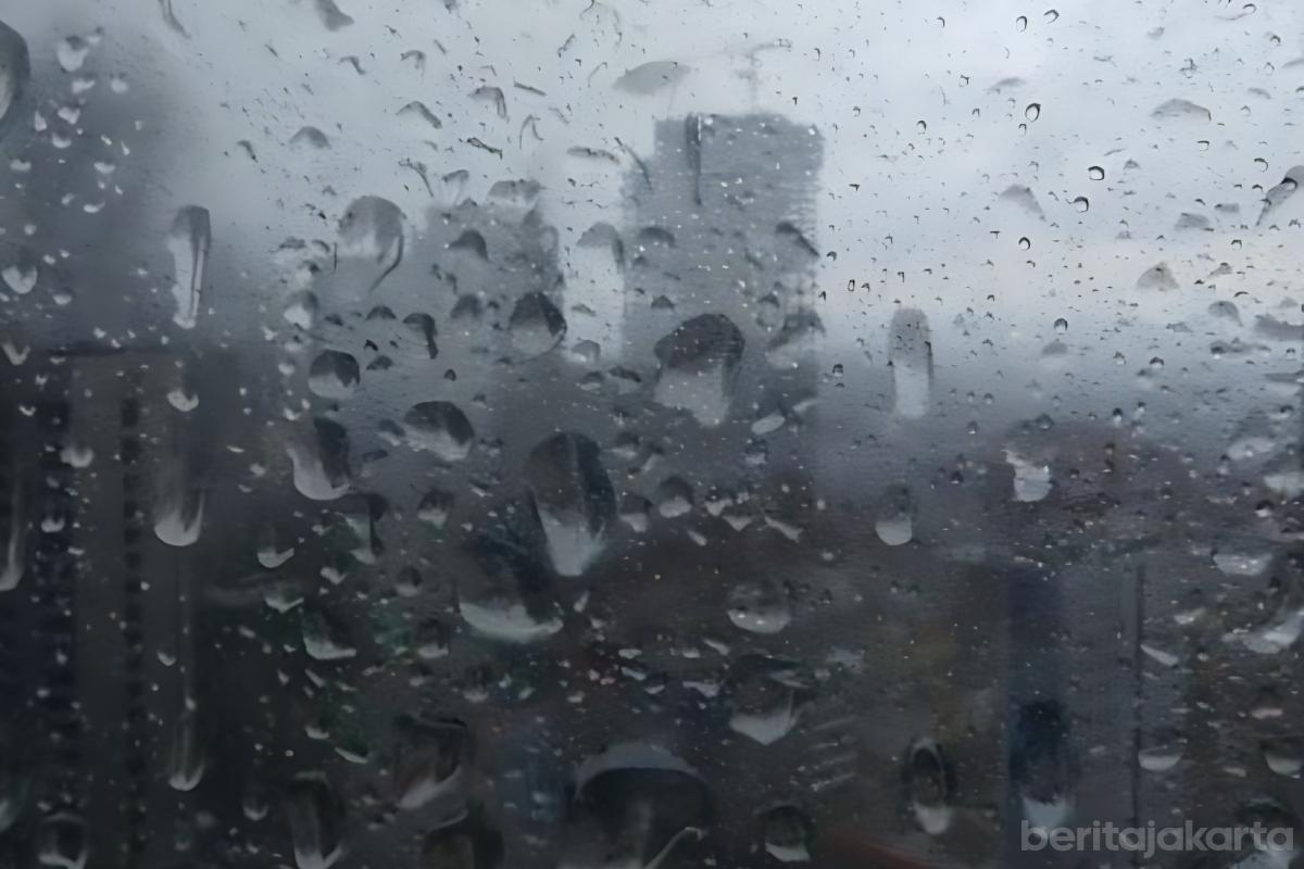 Cuaca hujan 1001 (1)