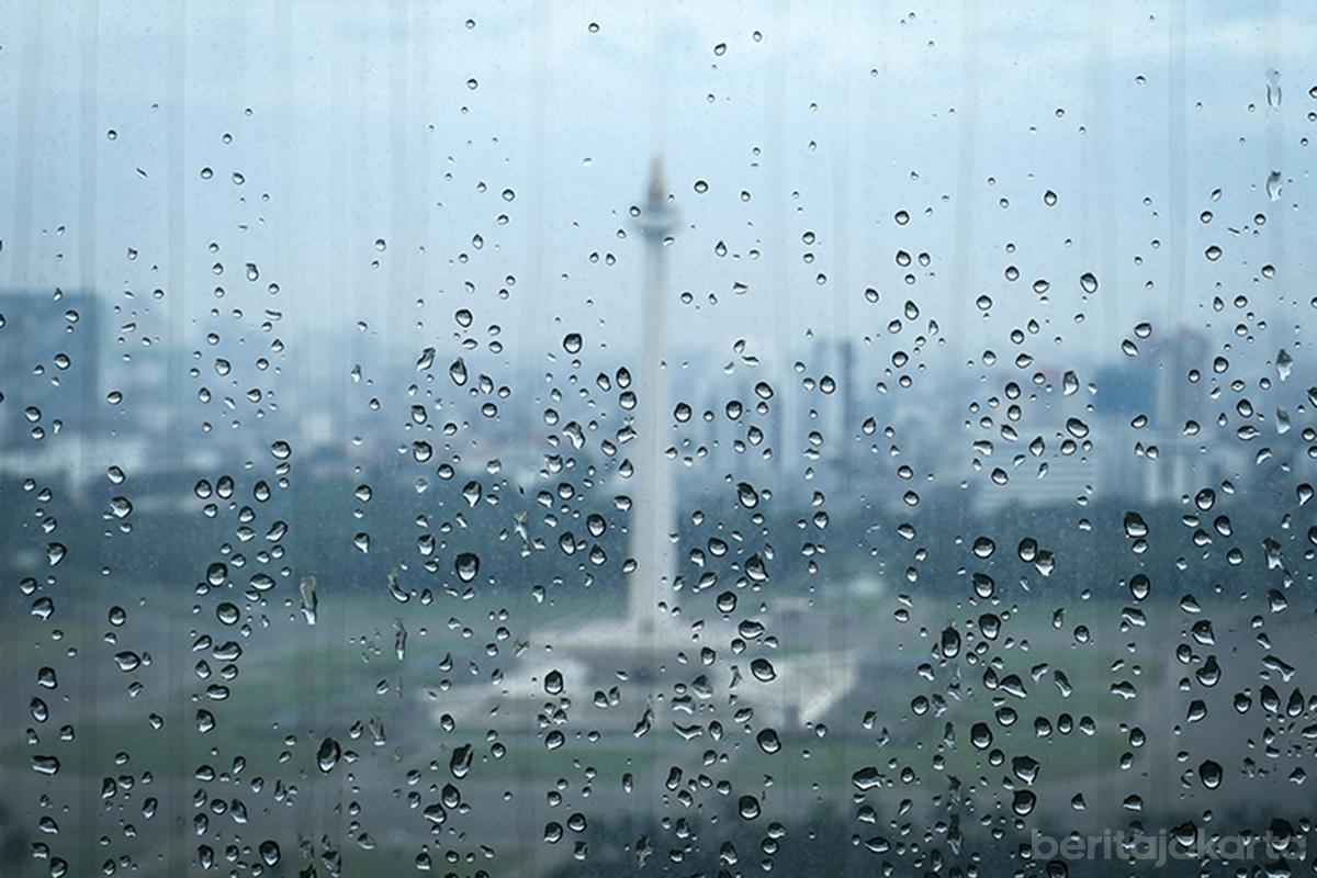 Hujan monas jati