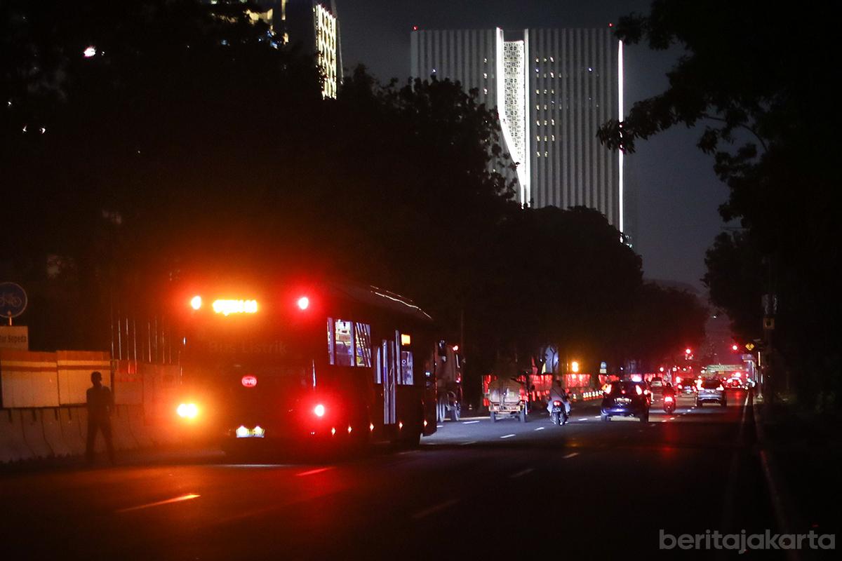 Pemadaman lampu hari bumi jati