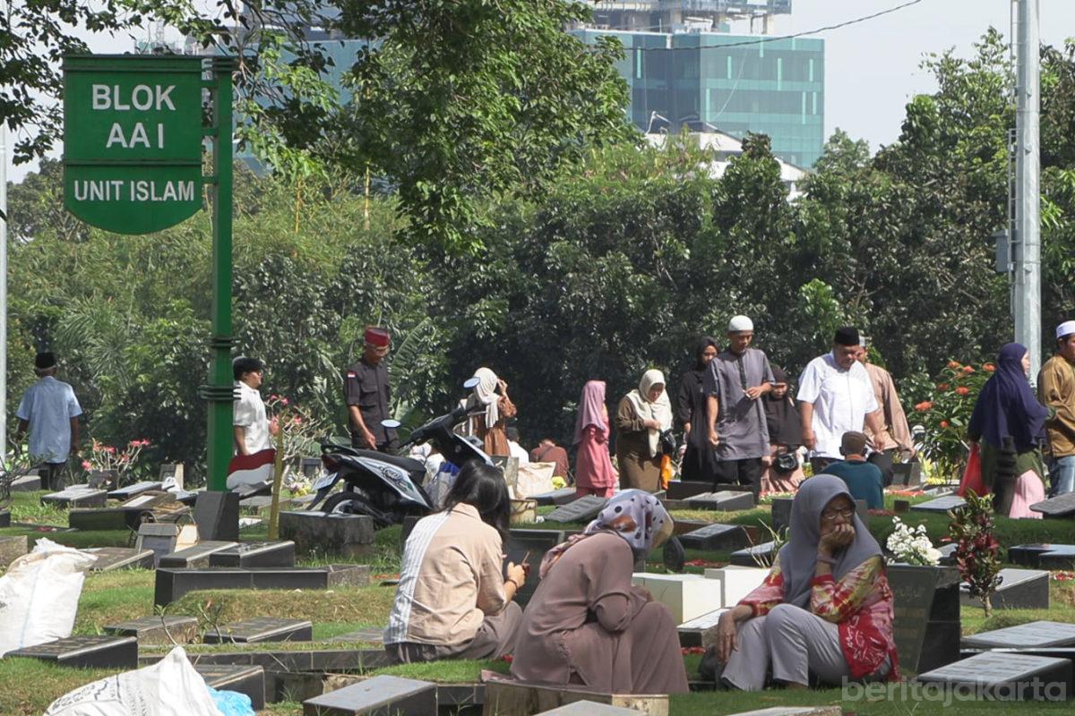 Ziarah pemakaman jeruk purut tyo