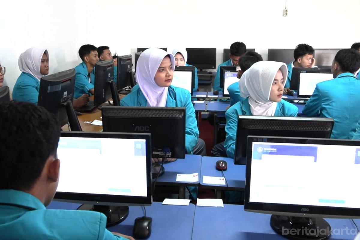 111 Sekolah di Sudindik 2 Jakbar Gelar Tes Kompetensi Akademik