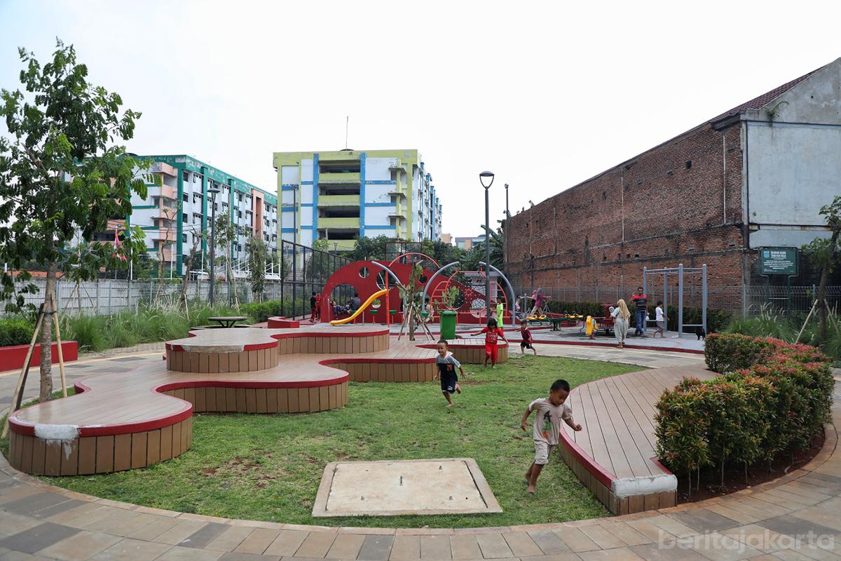 Taman jaka jaktim otoy