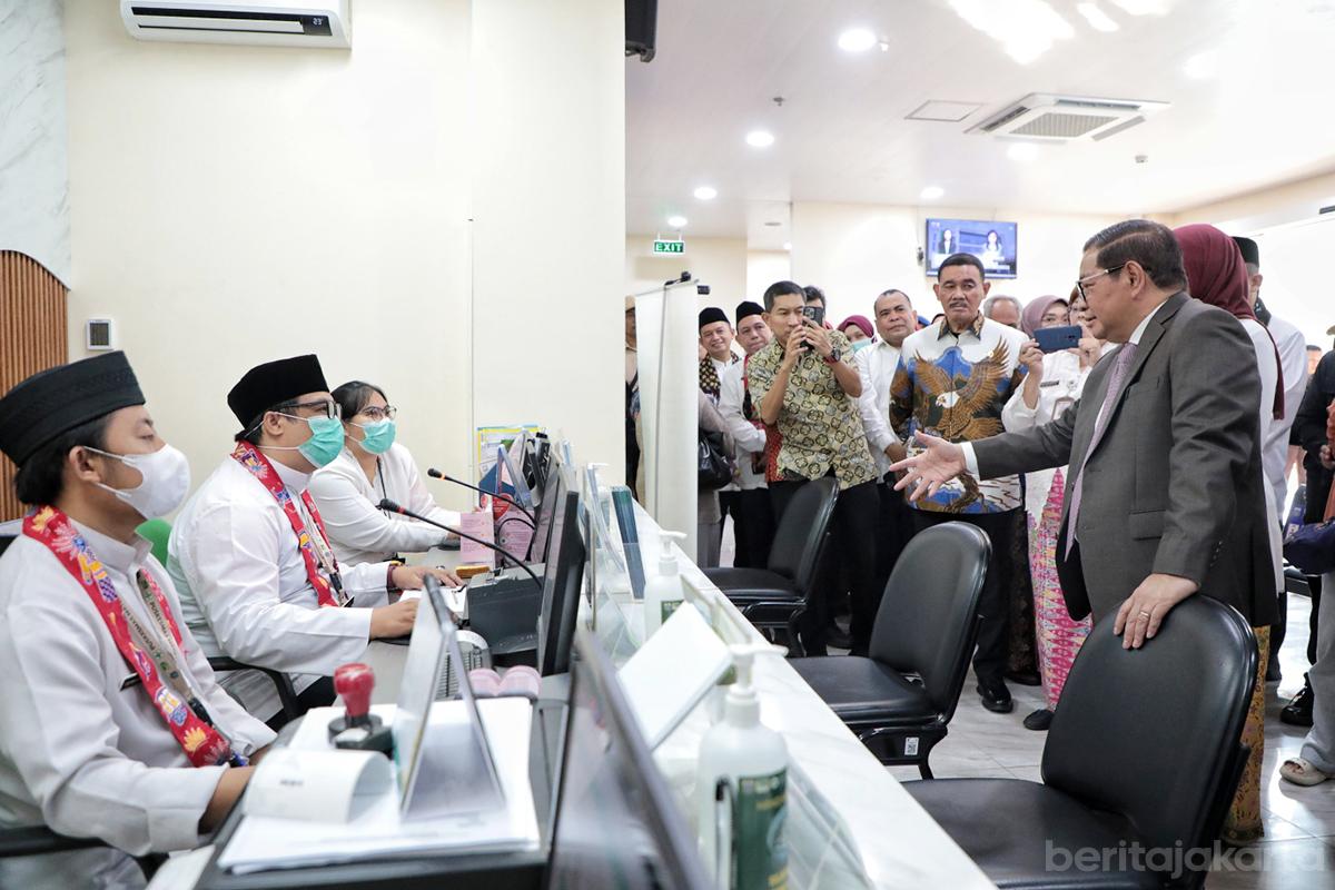 Gubernur pramono peresmian puskesmas matraman otoy2