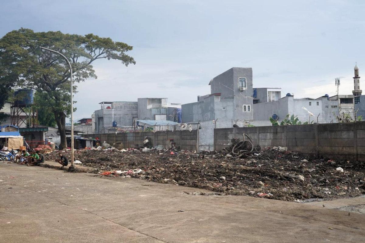 Sampah kramatjati sudah dibersihkan