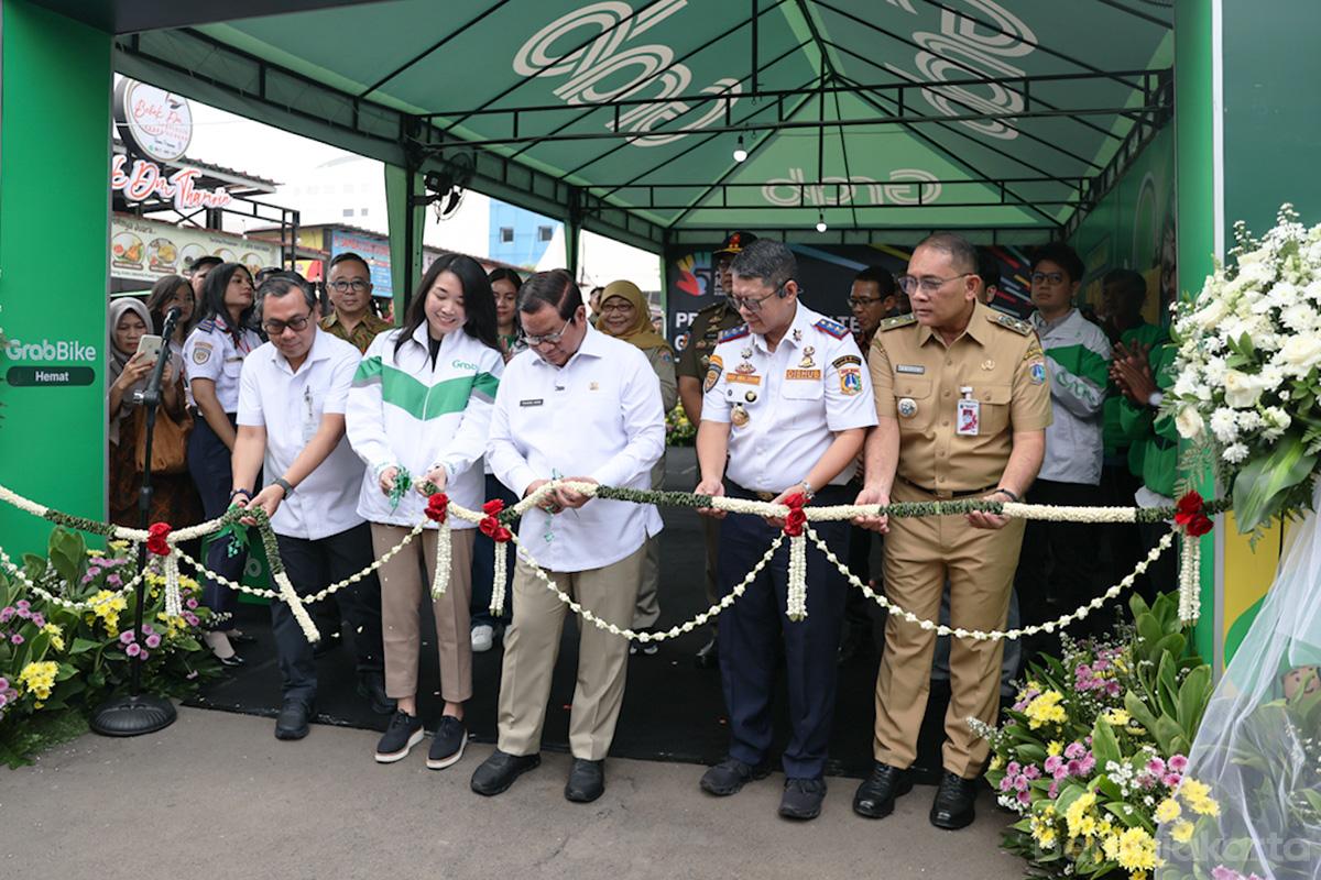 Gubernur pramono shelter ojol grab thamrin jati