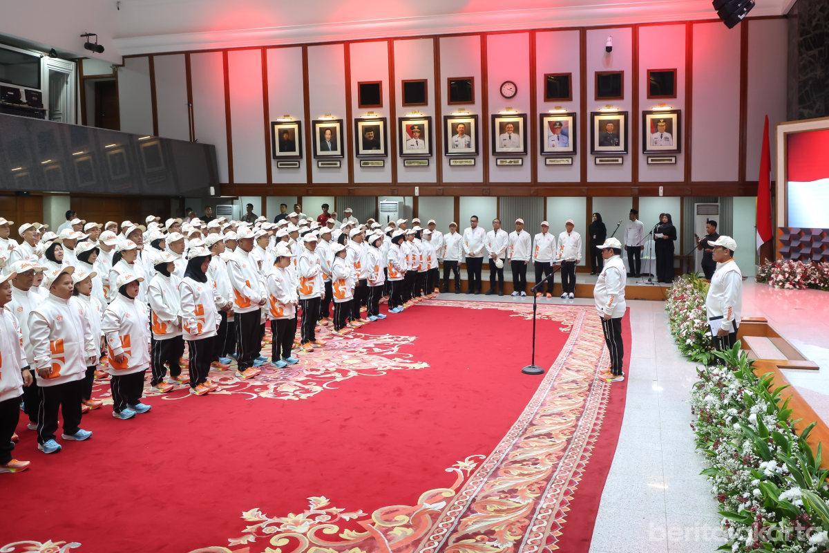 Pramono Lepas 220 Kontingen Berlaga di PESONAS 2026 Kupang
