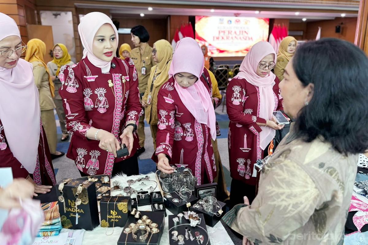 Kurasi Produk Dekranasda Jakarta Utara anita