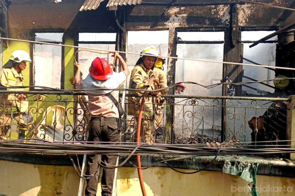 Kebakaran rumah jalan kedondong anita