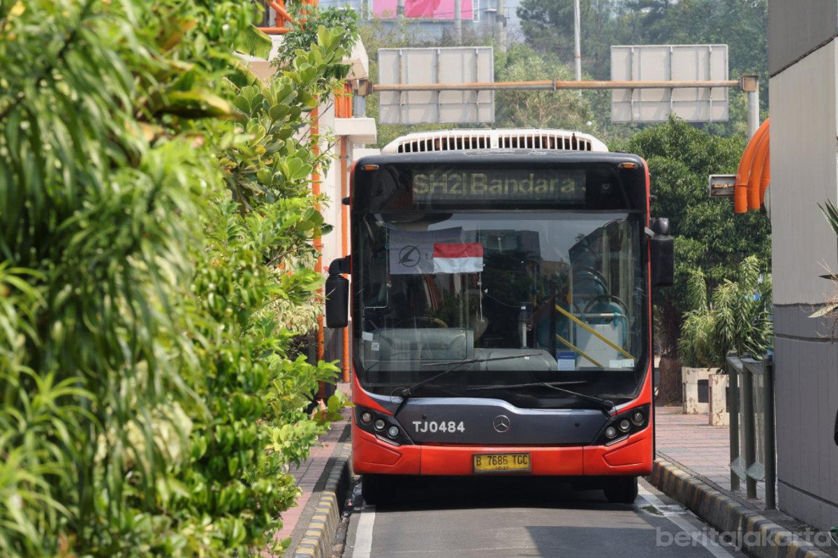7.Pemprov DKI Tetapkan Tarif Baru Transbandara
