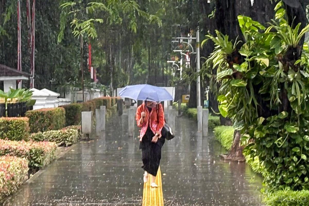 Cuaca Hujan Jati jakarta bmkg
