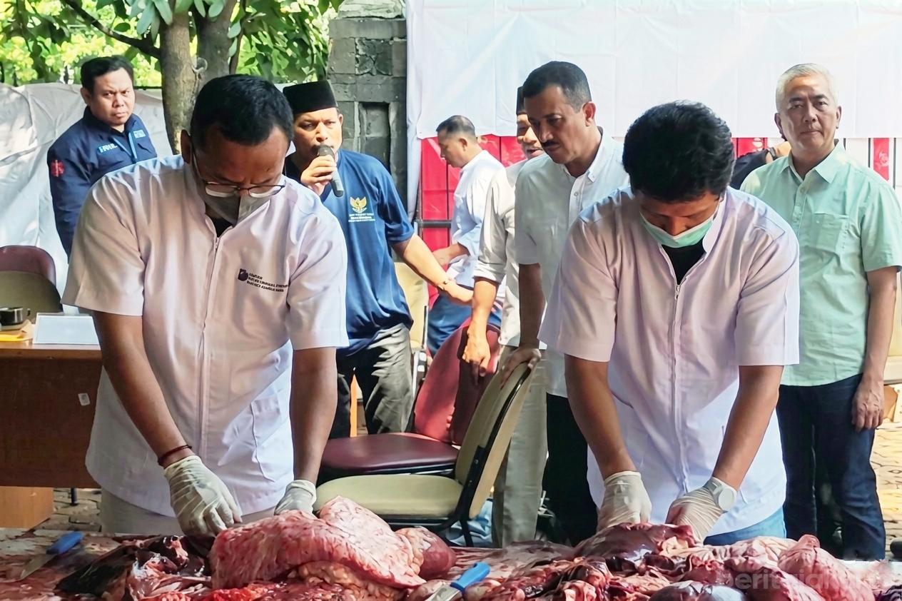 Kpkp jaksel daging jeroan kurban tiyo2