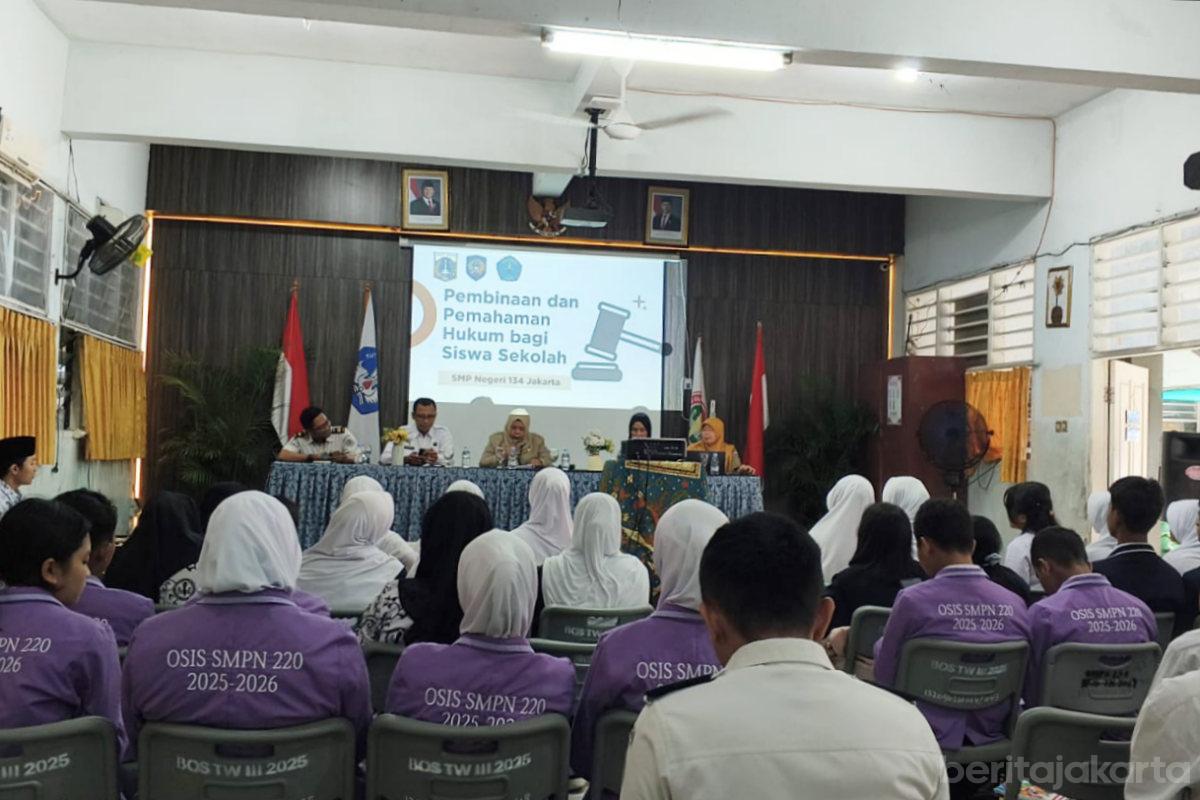 32 Pelajar di Jakbar Ikuti Pembinaan Hukum Cegah Kenakalan Remaja