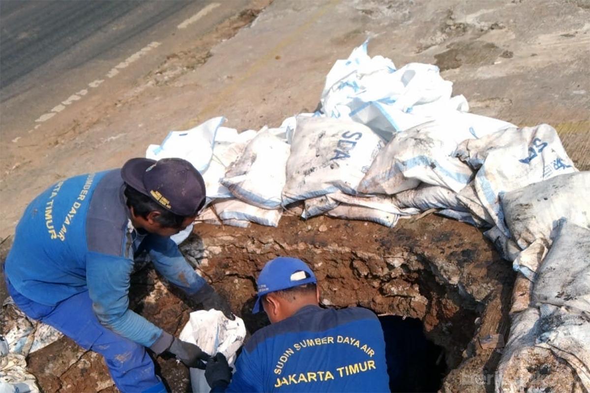 Saluran Jalan Mabes Hankam nur