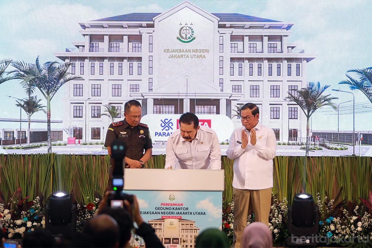 Gubernur pramono Gedung Kantor Kejari Jakut rezap