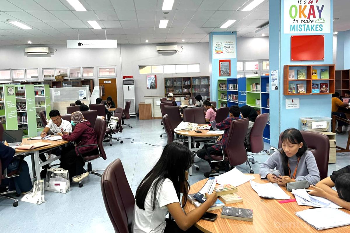 Perpustakaan jaktim nurito