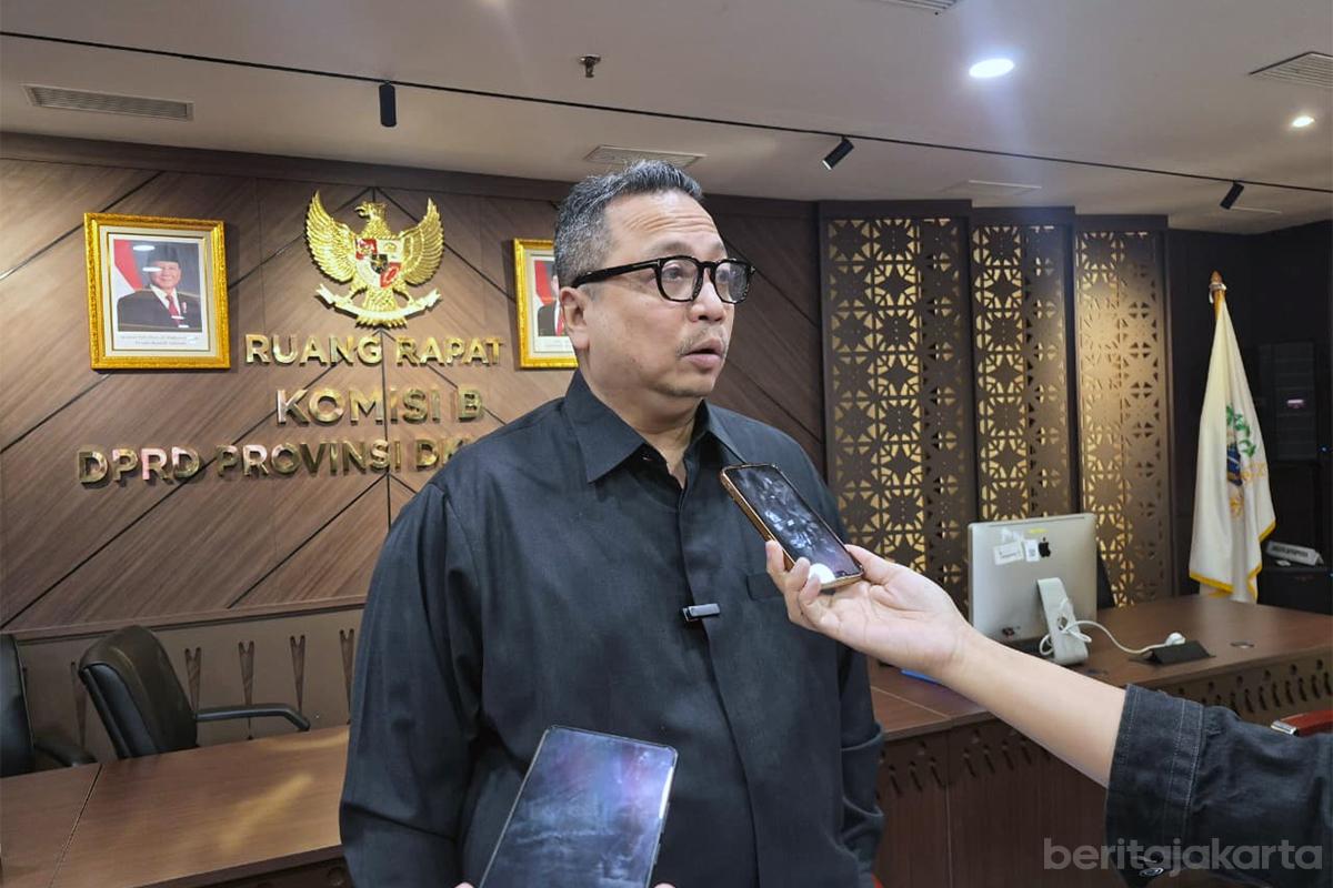 Ketua komisi B nova harivan paloh fakhri 1