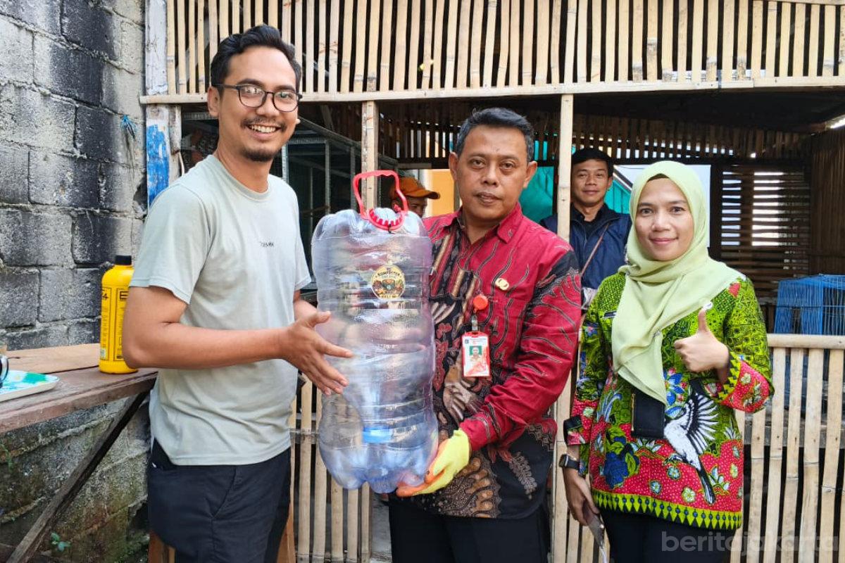 Pengelolaan sampah jaksel tiyo