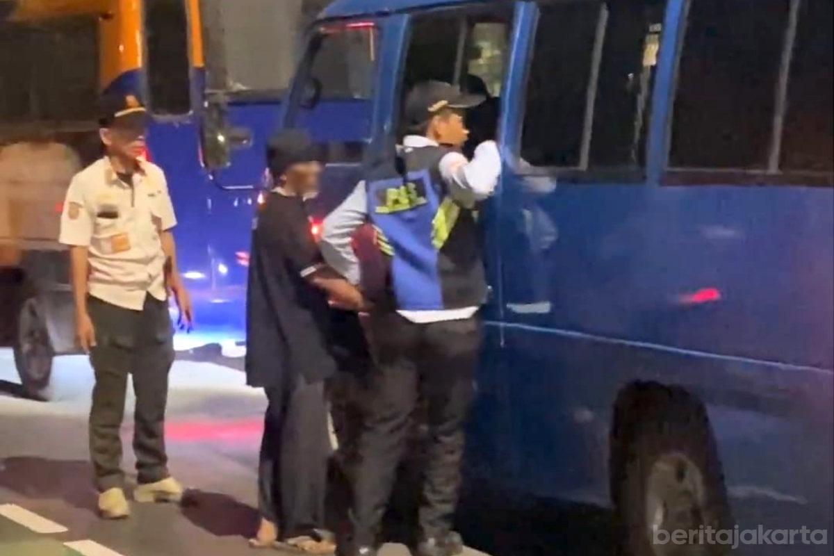 28 PPKS di Kecamatan Tebet dan Kebayoran Baru Dijangkau Petugas