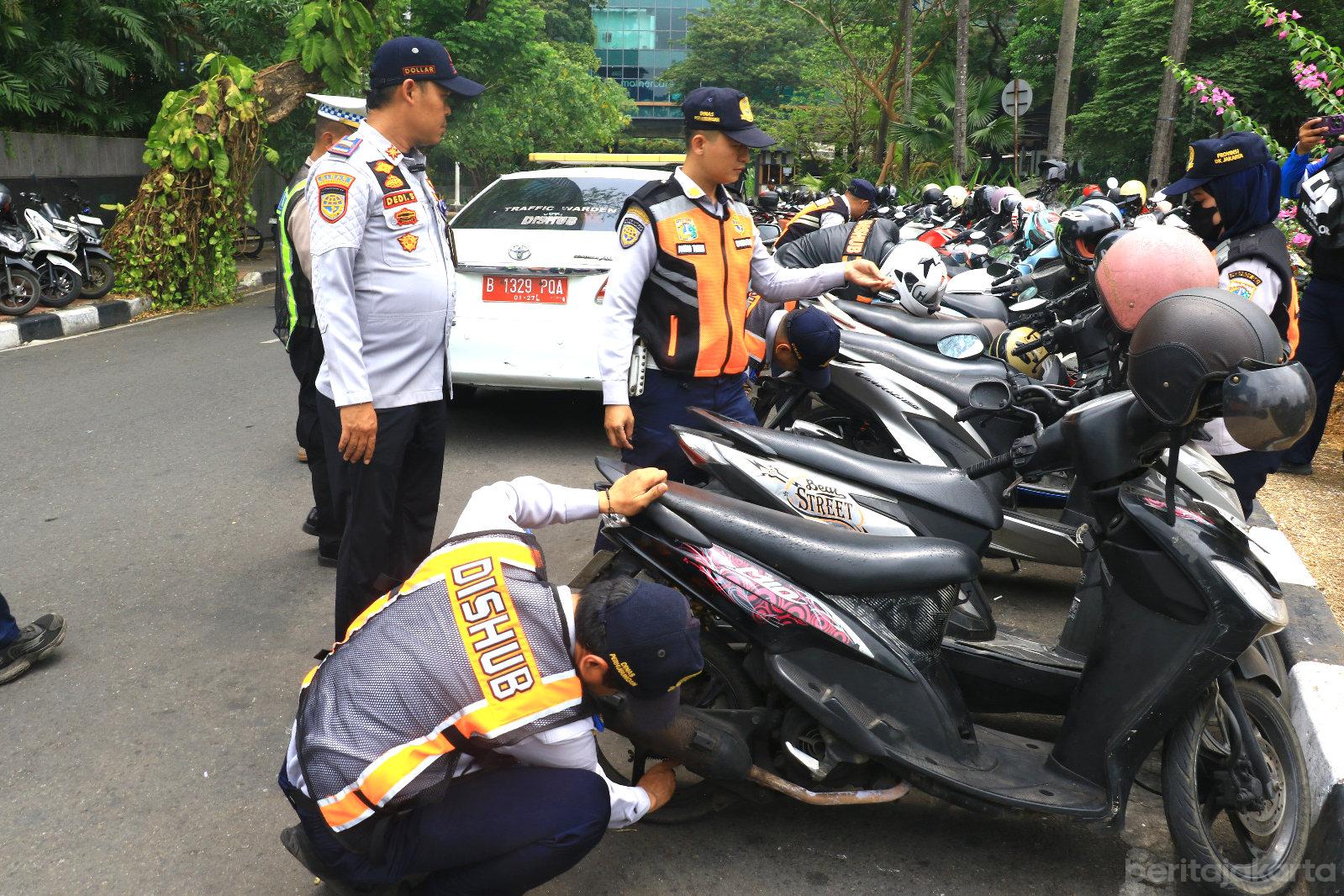 Penertiban Pakir Liar di CNI Tindak 179 Kendaraan Roda Dua