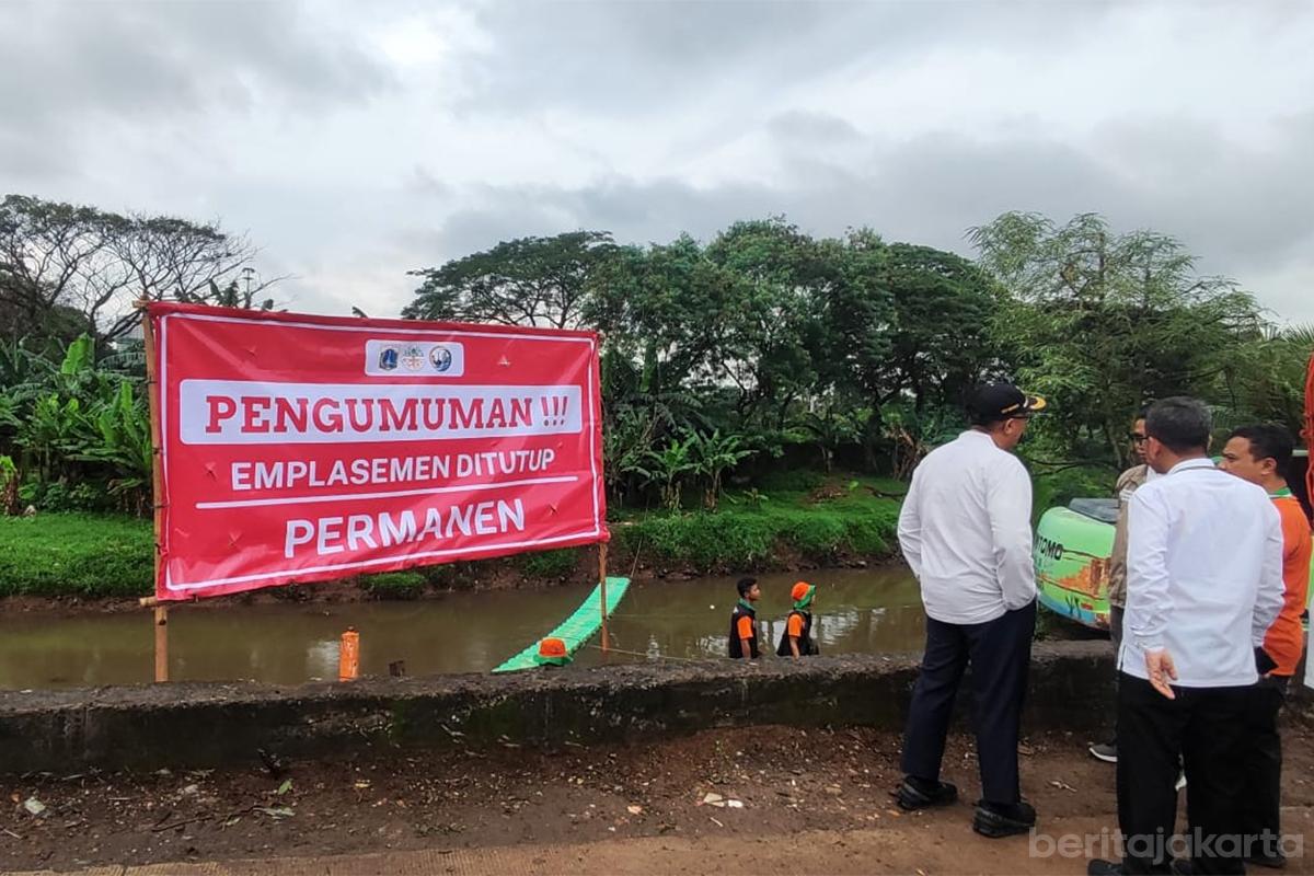 Penutupan emplasemen tiyo