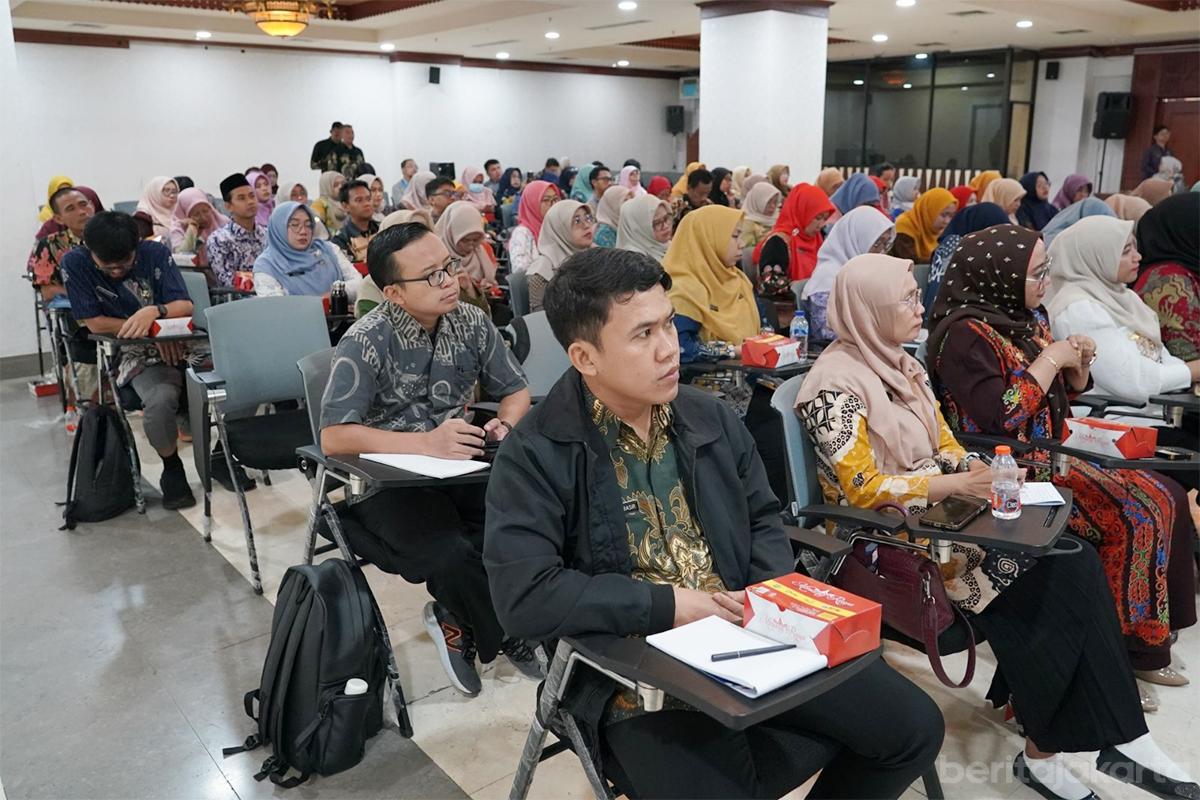 Pembinaan Jabatan Fungsional Guru jaksel tiyo