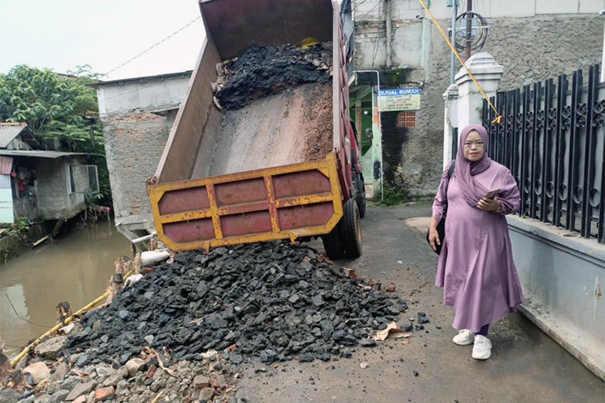 Turap longsor kalibaru nur ist