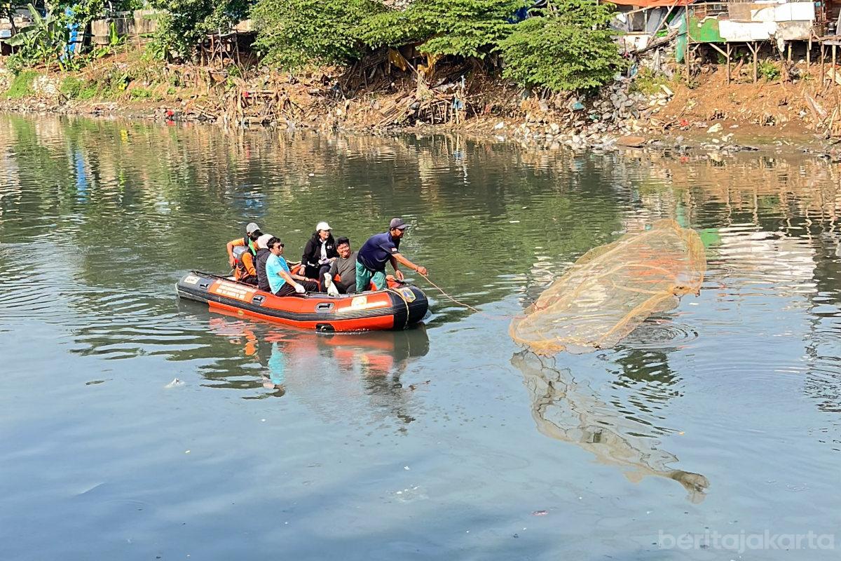 Operasi Penangkapan di BKB Jatipulo Jaring 7 Kilogram Ikan Sapu sapu