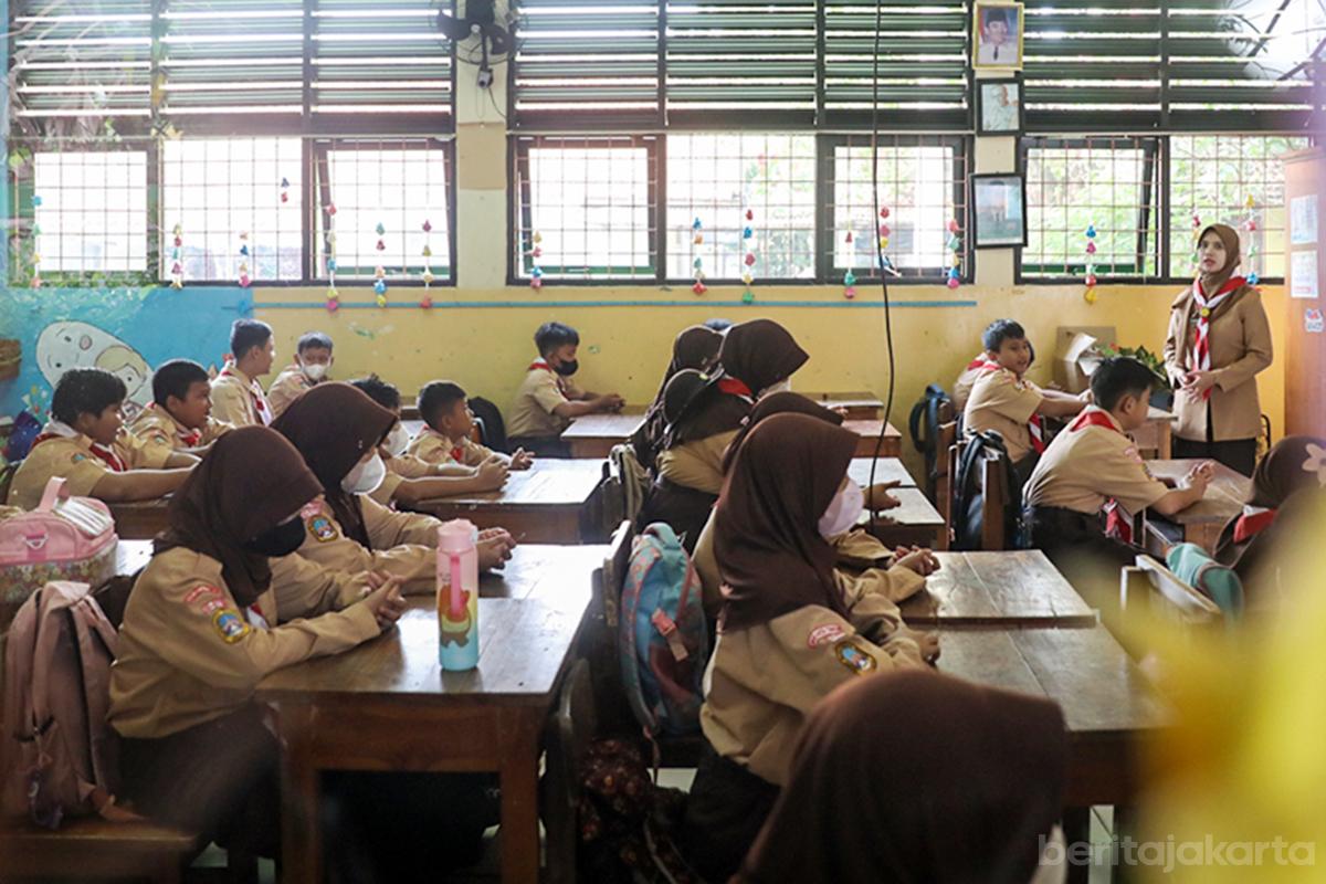 Suasana pembelajaran sekolah jati
