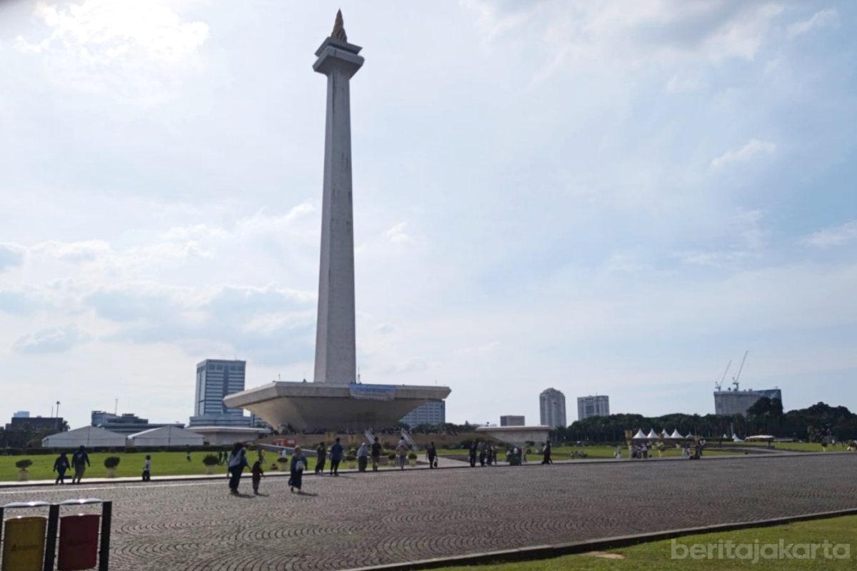 Monas saat libur lebaran fakhri