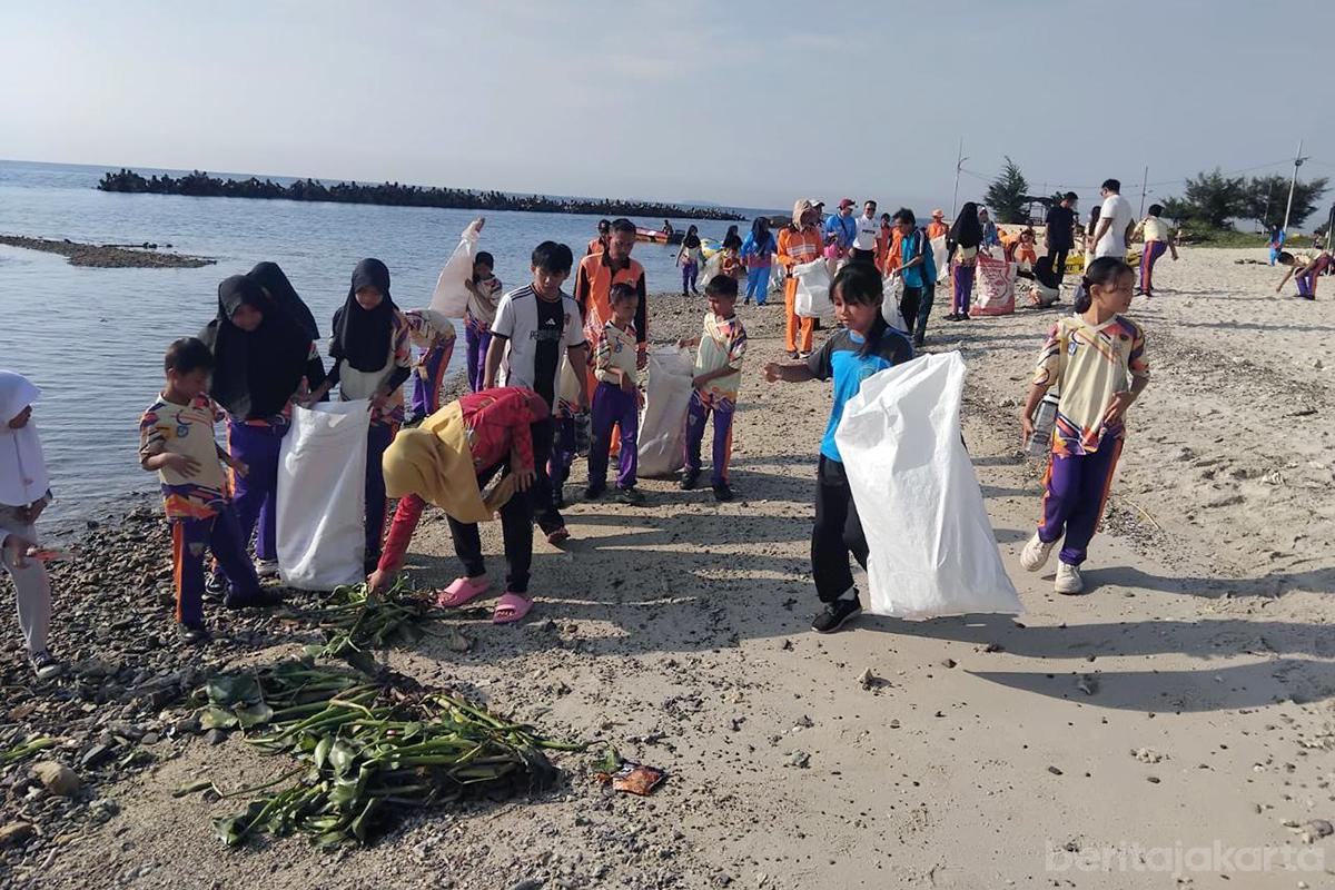Aksi bersih sampah pulau anita2