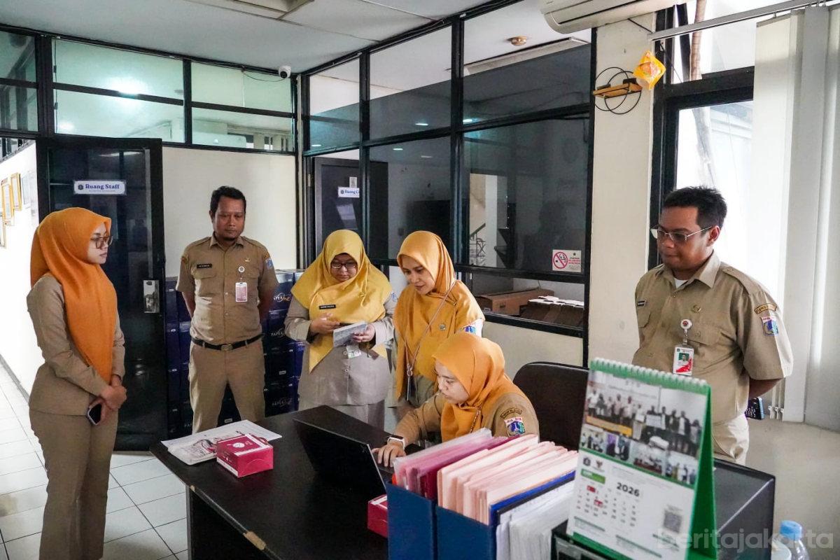 Tim Penilai Pemkot Jakpus Gelar Monev ke Kelurahan Pegangsaan