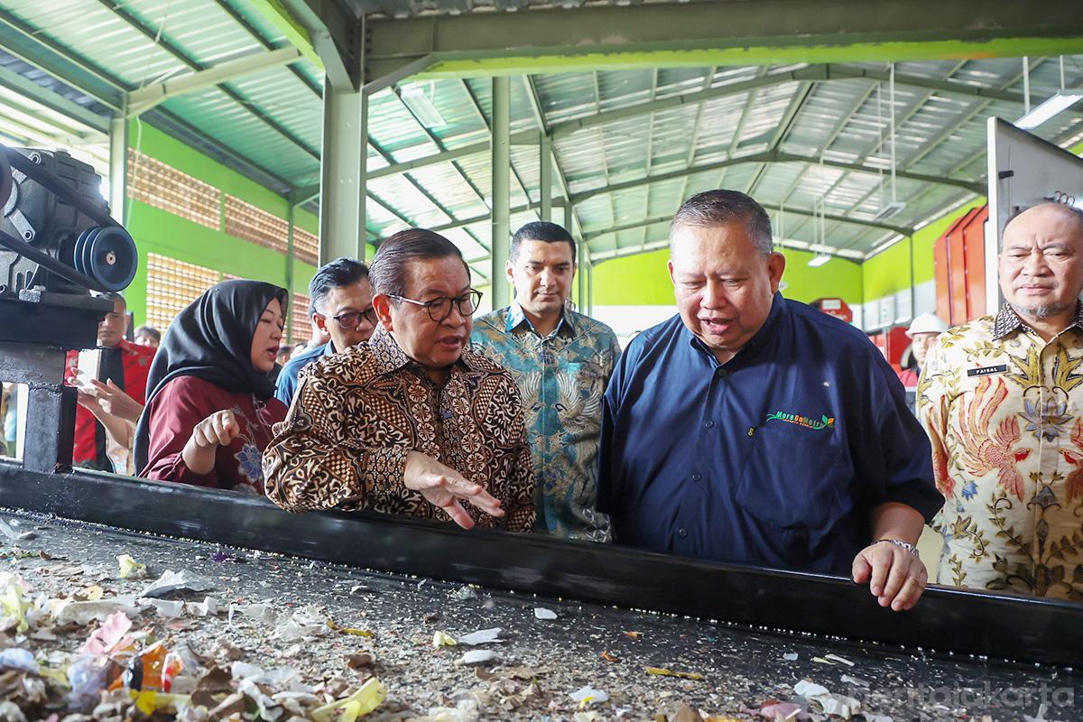Gubernur pramono tps3r menteng rezap