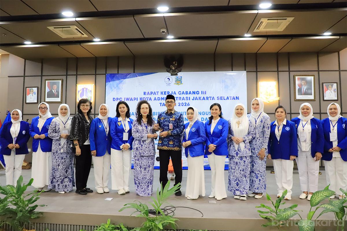 Walikota jaksel anwar iwapi tiyo