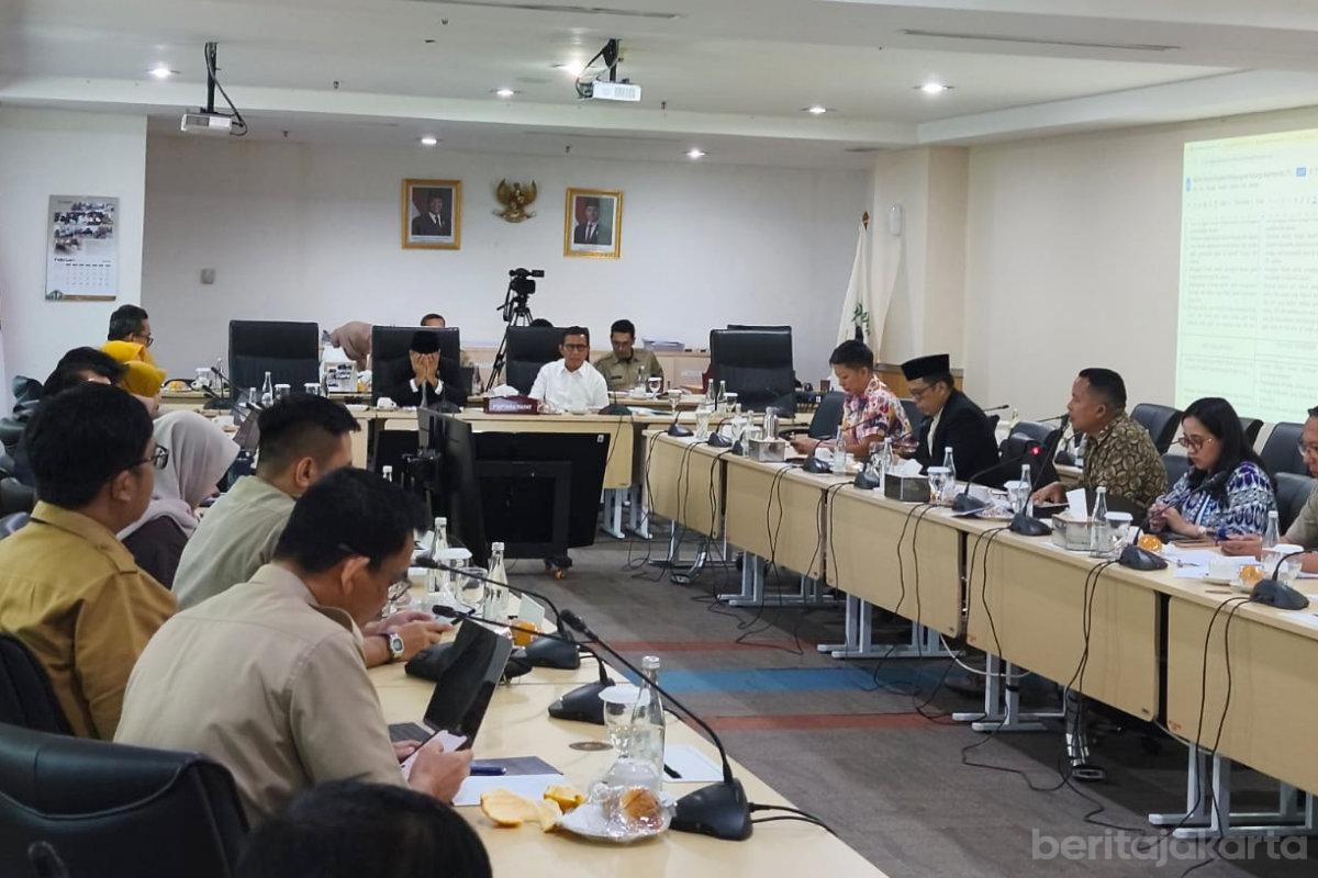 Sanksi Penelantaran Anak Dikaji dalam Pembahasan Raperda Pembangunan Keluarga