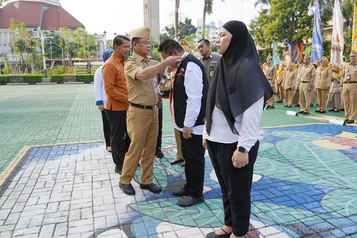 Petugas sensus ekonomi jaksel tiyo